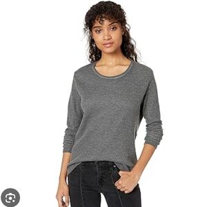 2/$30 ✨TNA 3/4 Sleeve Shirt